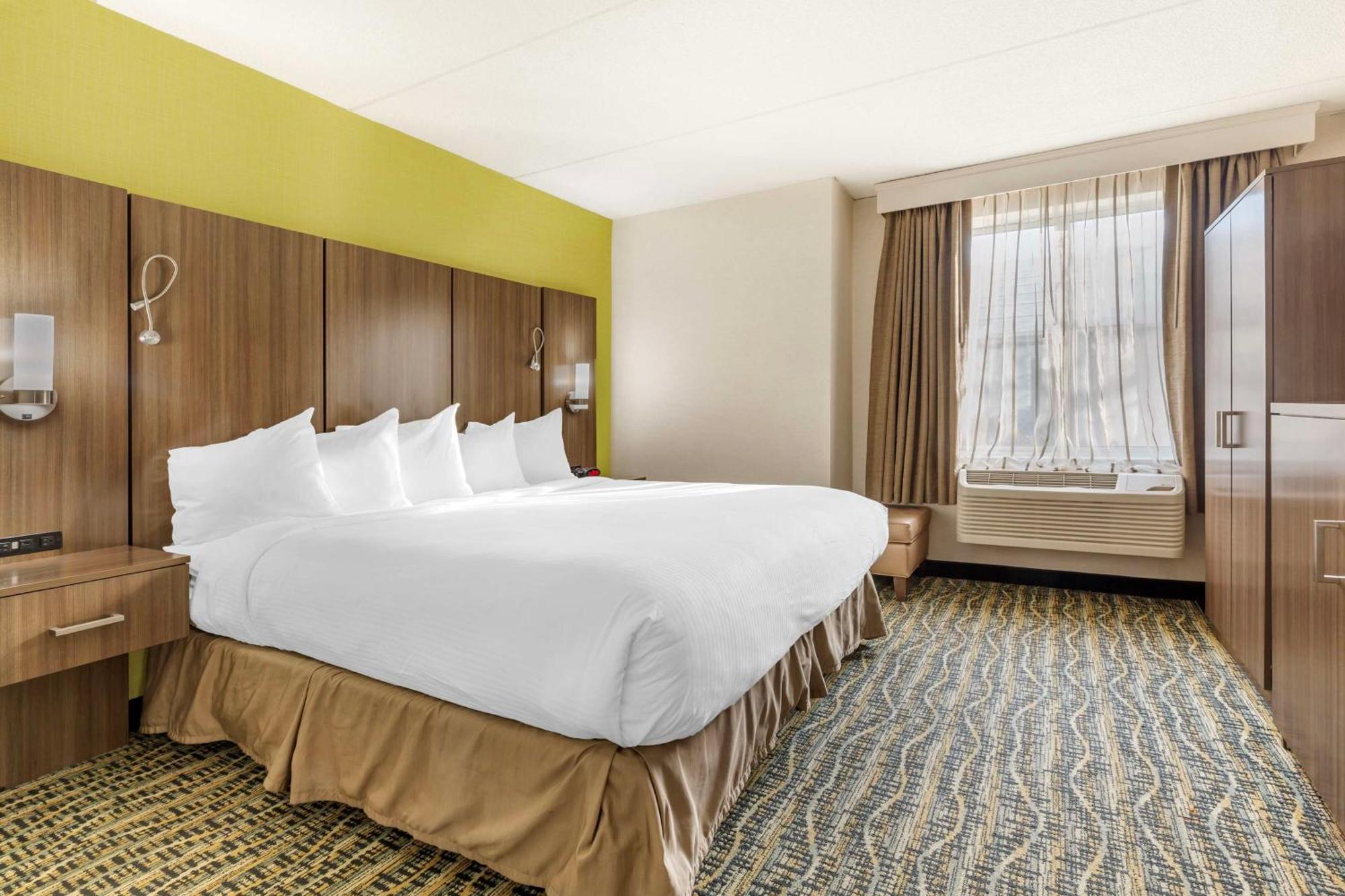 Best Western Plus New Englander Woburn Exterior foto